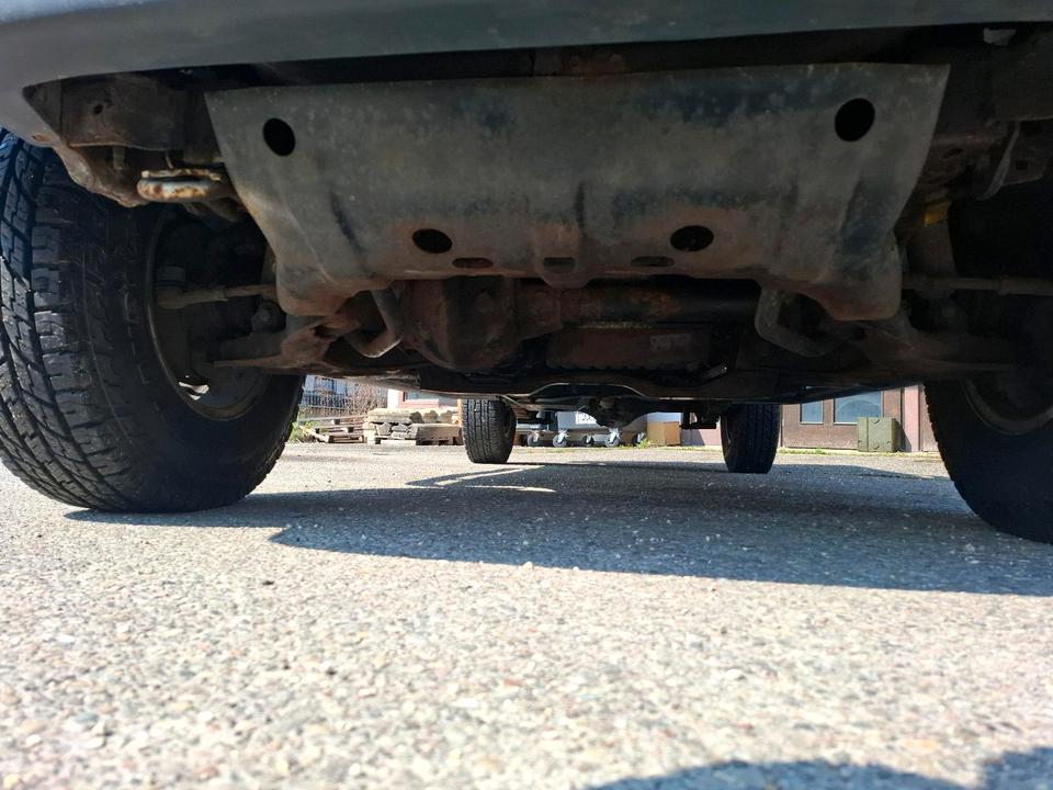 Надійни джип для війсткових Isuzu Opel Campo 3.1 Diesel Pickup 4x4 Sportscap пробіг: 254640 рік: Juli 1999 Diesel потужність:109 PS коробка: Manuell ціна: 4000 - Фото 10