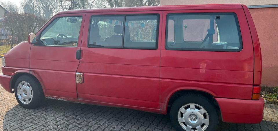 Чудовий бус на фронт T4 VW  Bus  Multivan Diesel пробіг: 379443 рік: Januar 1997 Diesel потужність:100 PS коробка: Manuell ціна: 4000 - Фото 6