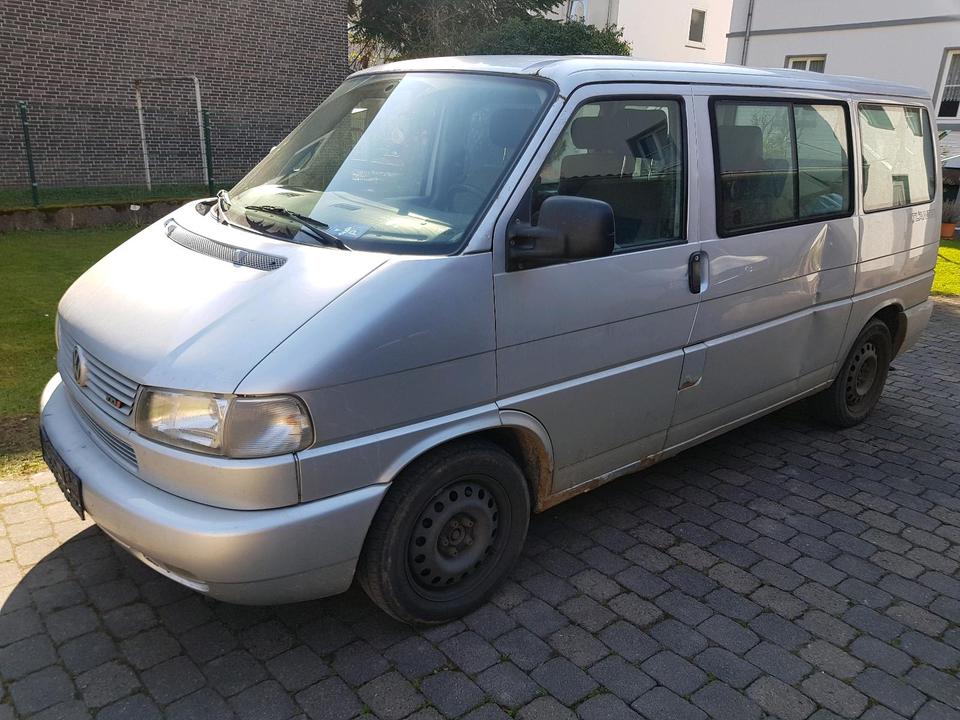 VW T4 2.5 TDI Multivan пробіг: 470000 рік: Januar 2000 Diesel потужність:151 PS коробка: Manuell ціна: 3999 - Фото 0