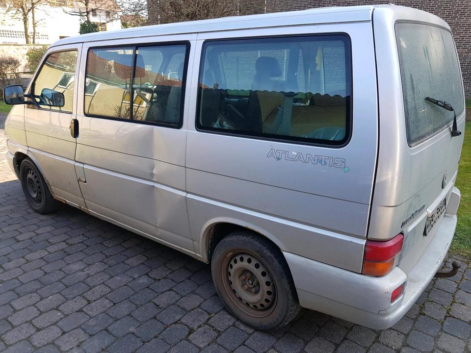 VW T4 2.5 TDI Multivan пробіг: 470000 рік: Januar 2000 Diesel потужність:151 PS коробка: Manuell ціна: 3999 - Фото 1