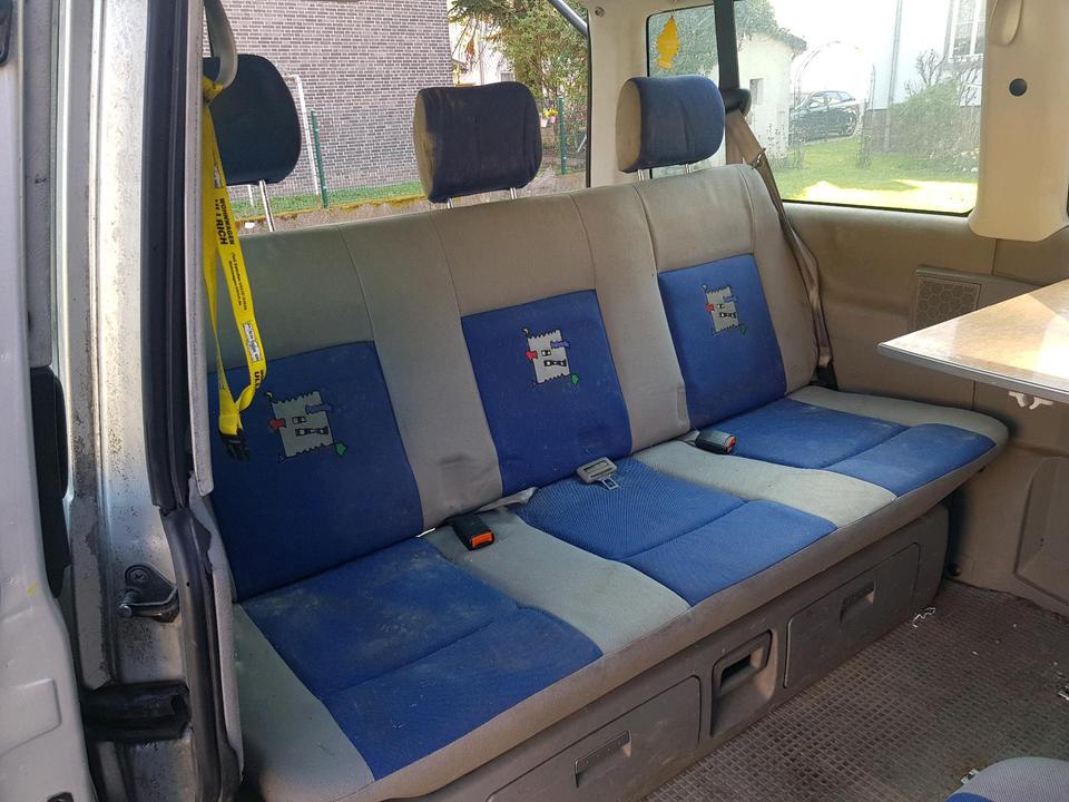 VW T4 2.5 TDI Multivan пробіг: 470000 рік: Januar 2000 Diesel потужність:151 PS коробка: Manuell ціна: 3999 - Фото 12
