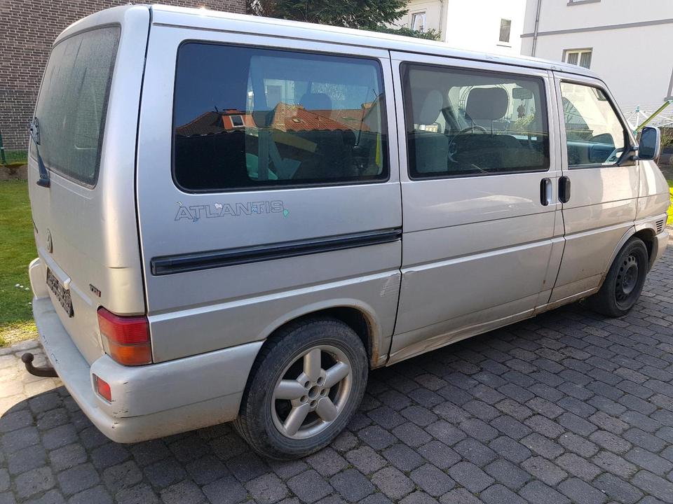 VW T4 2.5 TDI Multivan пробіг: 470000 рік: Januar 2000 Diesel потужність:151 PS коробка: Manuell ціна: 3999 - Фото 7