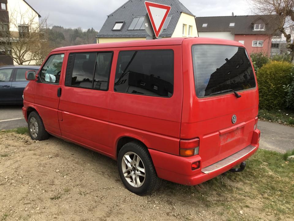 VW BUS T4 Multivan пробіг: 440000 рік: Juni 1996 Diesel потужність:102 PS коробка: Manuell ціна: 2950 - Фото 8