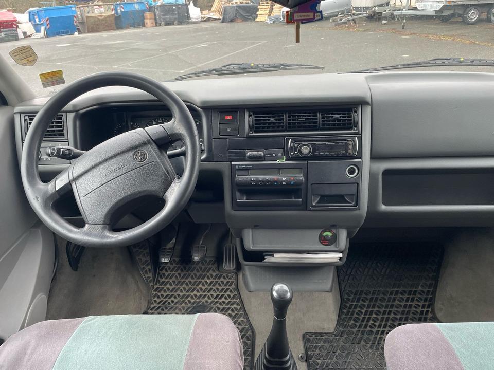 Multivan t4 пробіг: 388000 рік: Januar 1999 Diesel коробка: Manuell ціна: 2599 - Фото 3