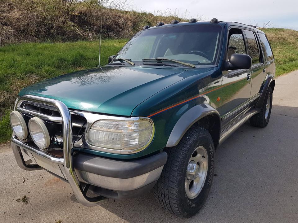 Ford Explorer U2 4x4 Allrad 4,0 V6  пробіг: 215000 рік: Oktober 1998 Benzin потужність:207 PS коробка: Automatik ціна: 1990 - Фото 0