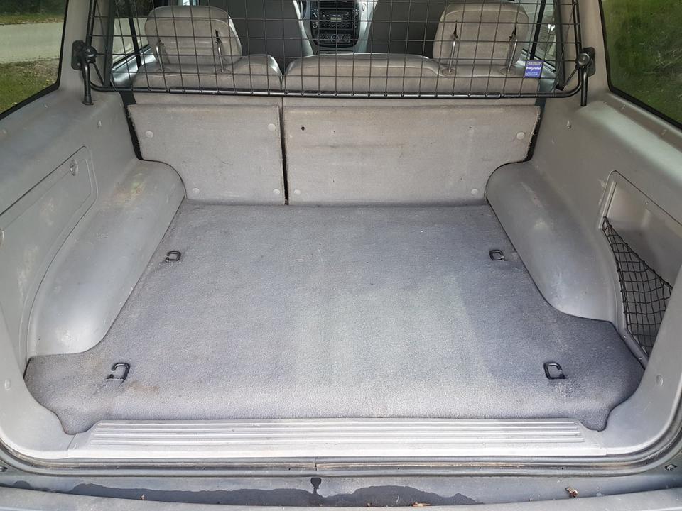 Ford Explorer U2 4x4 Allrad 4,0 V6  пробіг: 215000 рік: Oktober 1998 Benzin потужність:207 PS коробка: Automatik ціна: 1990 - Фото 13