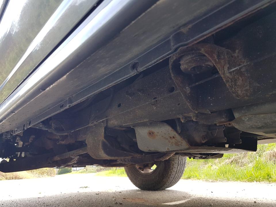 Ford Explorer U2 4x4 Allrad 4,0 V6  пробіг: 215000 рік: Oktober 1998 Benzin потужність:207 PS коробка: Automatik ціна: 1990 - Фото 16