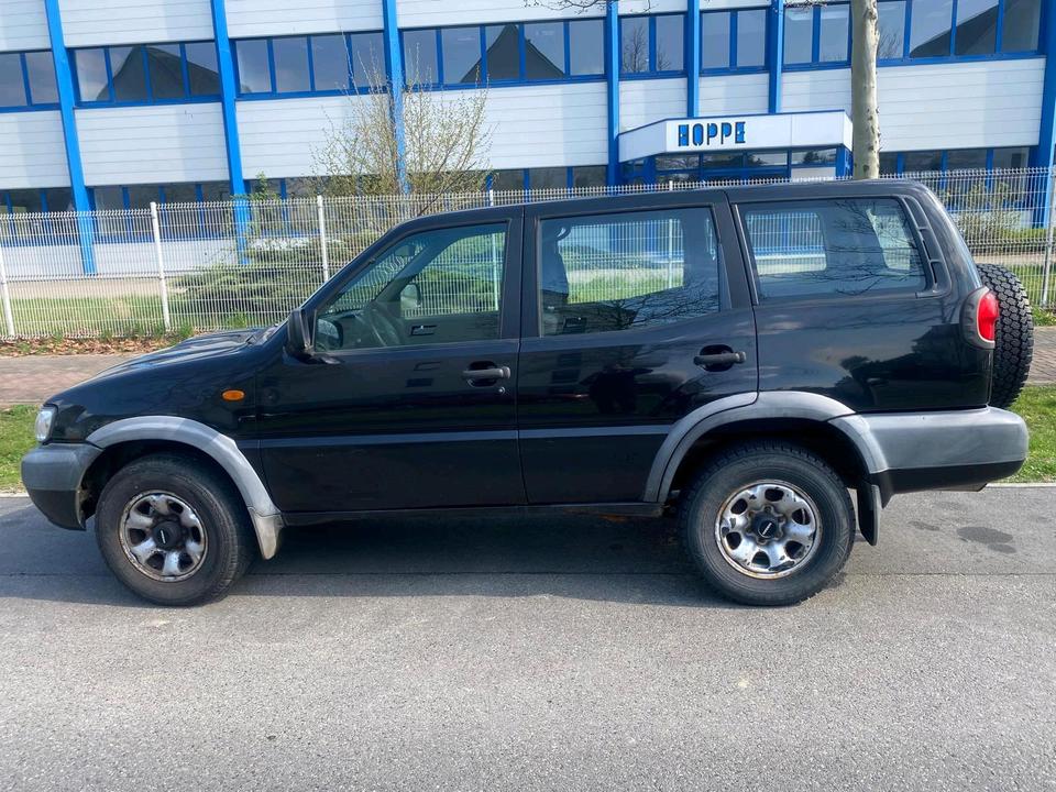 Nissan Terrano 2.7 Td 4x4 пробіг: 371316 рік: November 2004 Diesel потужність:125 PS коробка: Manuell ціна: 2900 - Фото 3