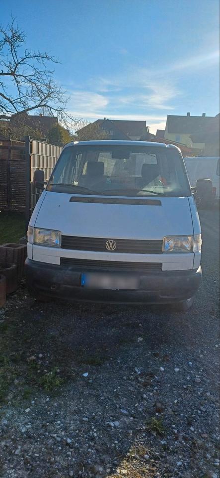 VW T4  пробіг: 229000 рік: Juli 2000 Diesel потужність:68 PS коробка: Manuell ціна: 1800 - Фото 0