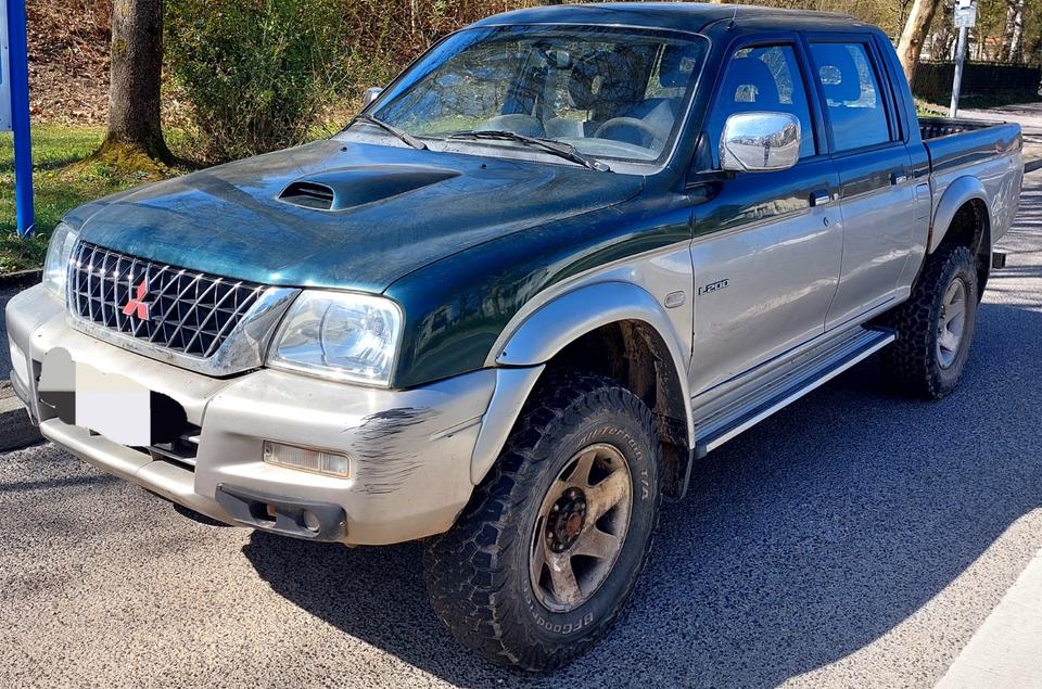 L200 Mitsubishi  L-Reihe пробіг: 271000 рік: November 2003 Diesel потужність:115 PS коробка: Automatik ціна: 4399 - Фото 0