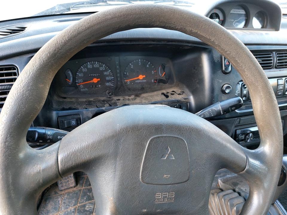 L200 Mitsubishi  L-Reihe пробіг: 271000 рік: November 2003 Diesel потужність:115 PS коробка: Automatik ціна: 4399 - Фото 5