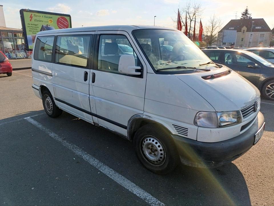 T4 Multivan 2.5 TDI  пробіг: 425700 рік: März 1998 Diesel потужність:102 PS коробка: Manuell ціна: 1700 - Фото 1