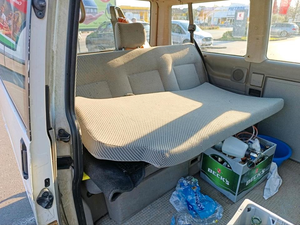 T4 Multivan 2.5 TDI  пробіг: 425700 рік: März 1998 Diesel потужність:102 PS коробка: Manuell ціна: 1700 - Фото 5