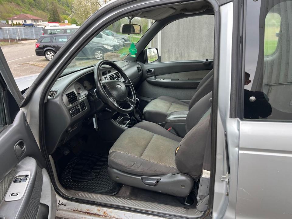 Ford Ranger Einzelkabine 4X4 XL пробіг: 207000 рік: Oktober 2006 Diesel потужність:143 PS коробка: Manuell ціна: 5990 - Фото 11