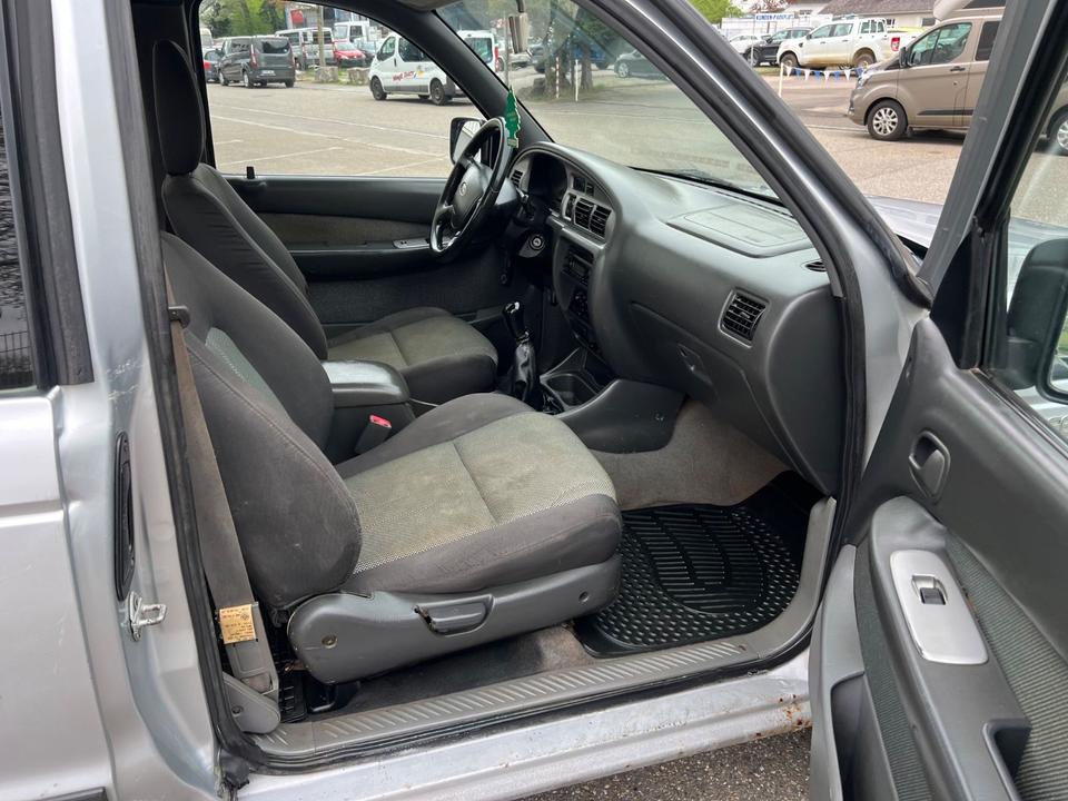 Ford Ranger Einzelkabine 4X4 XL пробіг: 207000 рік: Oktober 2006 Diesel потужність:143 PS коробка: Manuell ціна: 5990 - Фото 13