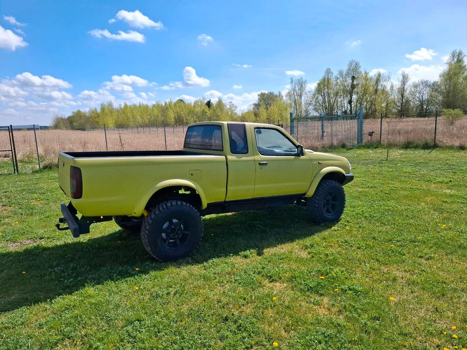  Nissan D22 рік: April 1999 Diesel потужність:103 PS коробка: Manuell ціна: 4300 - Фото 5