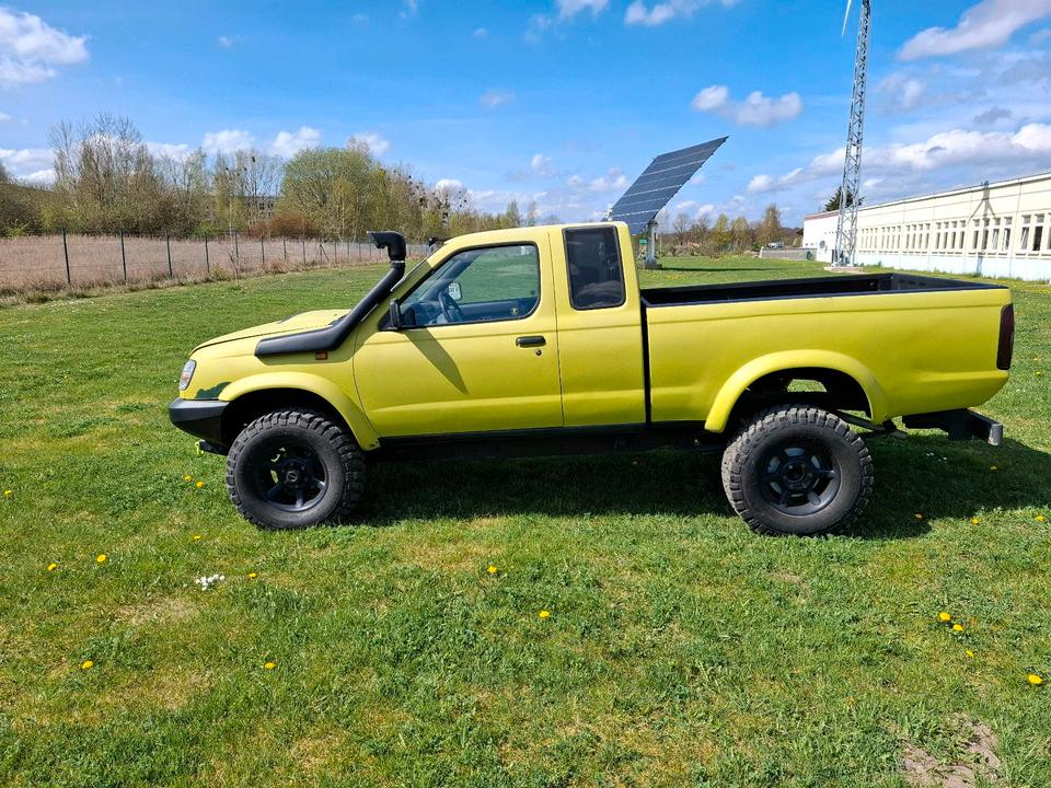  Nissan D22 рік: April 1999 Diesel потужність:103 PS коробка: Manuell ціна: 4300 - Фото 7