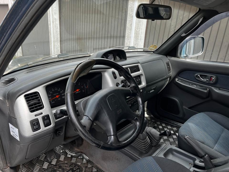 Mitsubishi L200 Pickup пробіг: 226000 рік: April 2004 Diesel потужність:116 PS коробка: Manuell ціна: 5699 - Фото 11