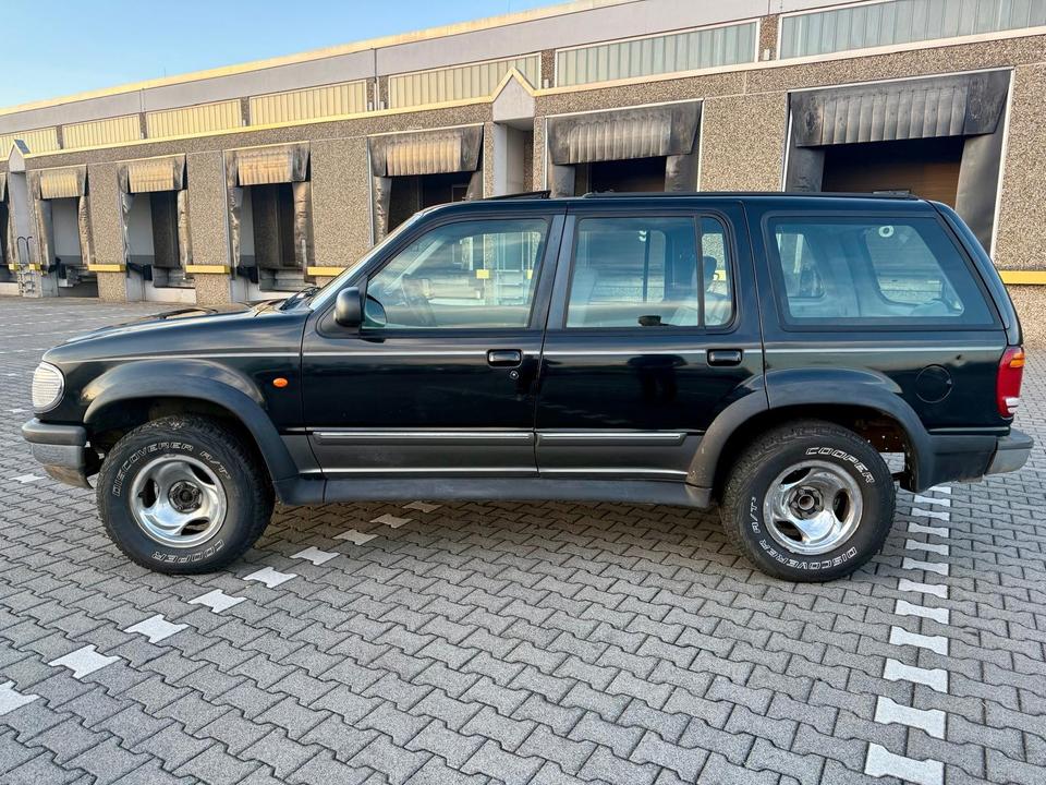 Ford Explorer 4.0 V6 Highclass 4x4 пробіг: 254796 рік: Juni 1998 Benzin потужність:207 PS коробка: Automatik ціна: 1950 - Фото 7