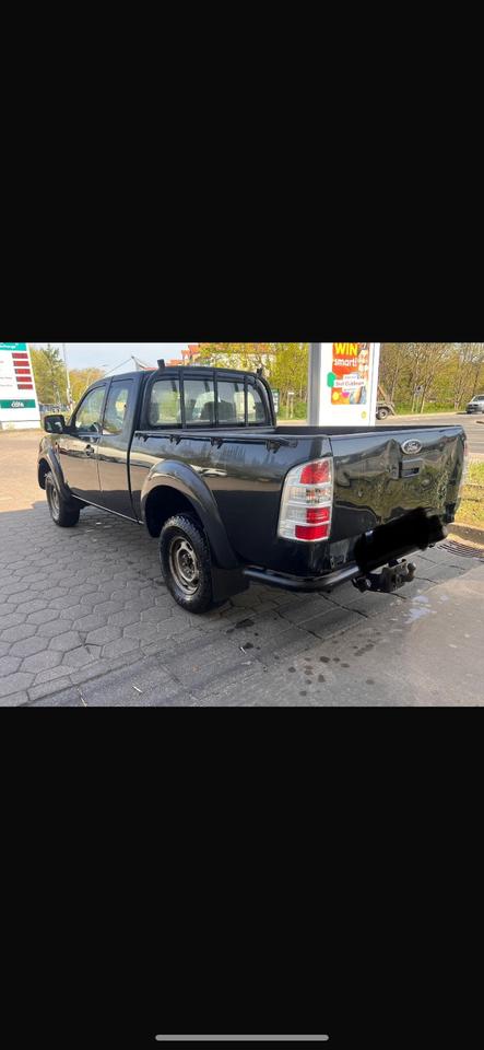 Ford Ranger 4x4  пробіг: 237000 рік: September 2011 Diesel потужність:143 PS коробка: Manuell ціна: 5000 - Фото 0