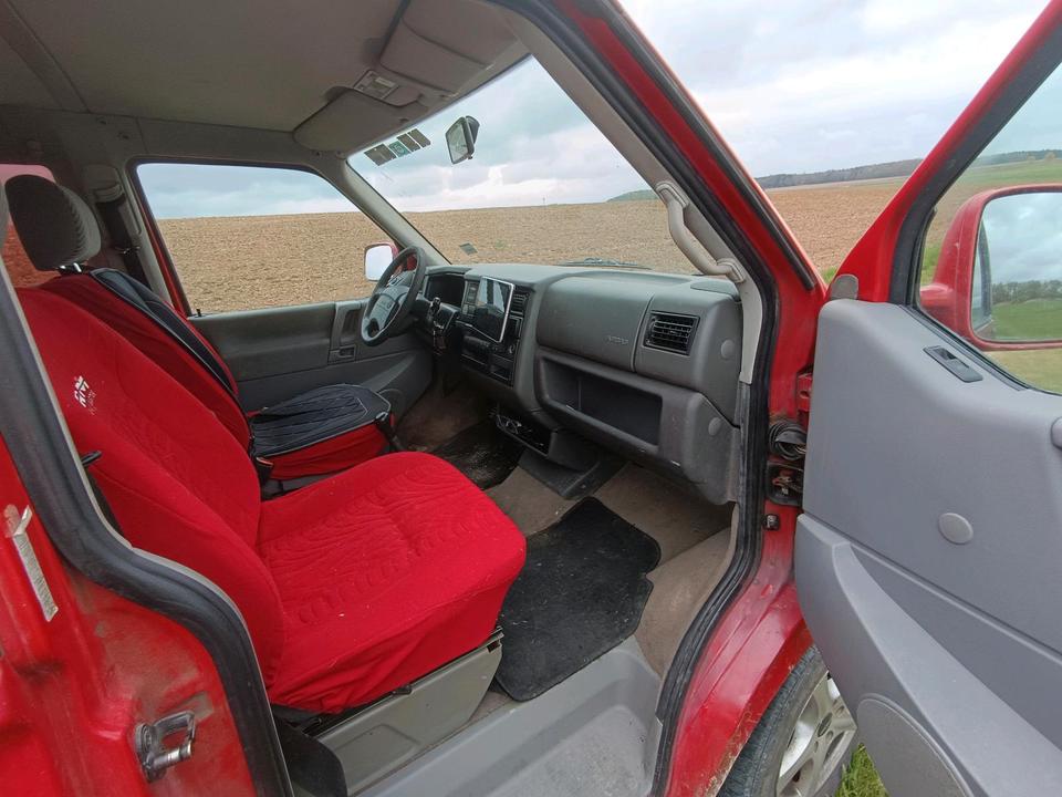 VW T4 Multivan 2,5 пробіг: 395000 рік: April 1997 потужність:102 PS потужність:102 PS   - Фото 12