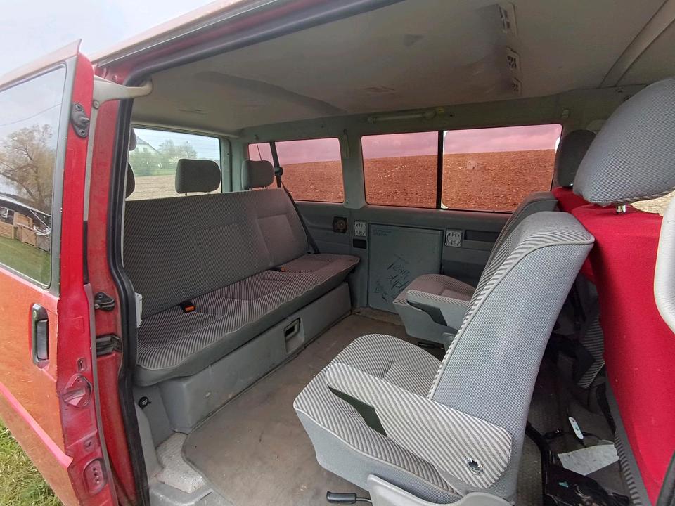 VW T4 Multivan 2,5 пробіг: 395000 рік: April 1997 потужність:102 PS потужність:102 PS   - Фото 8