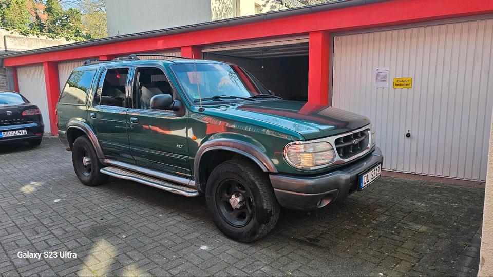Ford Explorer 4.0 WOHC V6 пробіг: 242423 рік: Februar 2001 Benzin потужність:204 PS коробка: Automatik ціна: 1650 - Фото 0