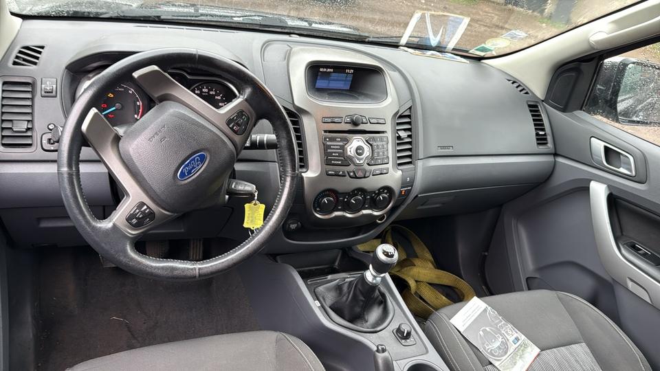 Ford ranger 2.2 150 ps пробіг: 30000 рік: September 2012 Diesel потужність:150 PS коробка: Manuell ціна: 5500 - Фото 3