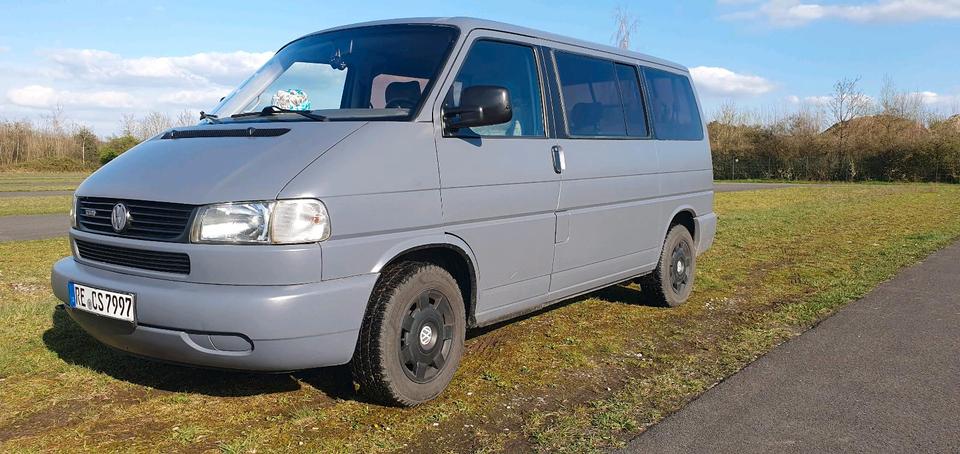 T4 Multivan 2,5 TDI  пробіг: 375000 рік: August 1997 Diesel коробка: Manuell коробка: Manuell Grau - Фото 0