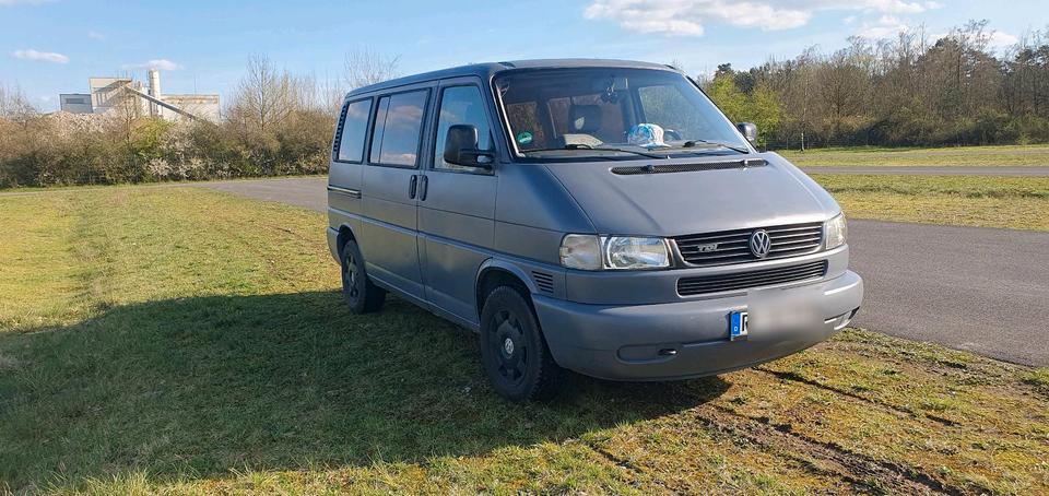T4 Multivan 2,5 TDI  пробіг: 375000 рік: August 1997 Diesel коробка: Manuell коробка: Manuell Grau - Фото 1