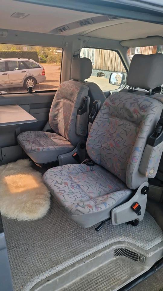 T4 Multivan 2,5 TDI  пробіг: 375000 рік: August 1997 Diesel коробка: Manuell коробка: Manuell Grau - Фото 15
