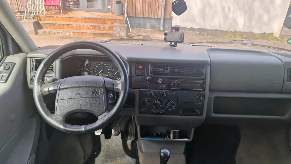 T4 Multivan 2,5 TDI  пробіг: 375000 рік: August 1997 Diesel коробка: Manuell коробка: Manuell Grau - Фото 16