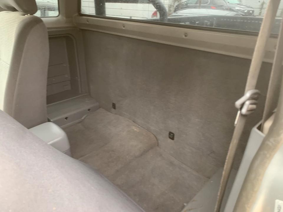 Nissan NP 300 NAVARA  рік: November 2008 Diesel потужність:133 PS коробка: Manuell ціна: 4799 - Фото 10