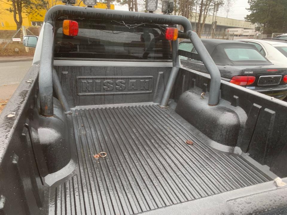 Nissan NP 300 NAVARA  рік: November 2008 Diesel потужність:133 PS коробка: Manuell ціна: 4799 - Фото 5