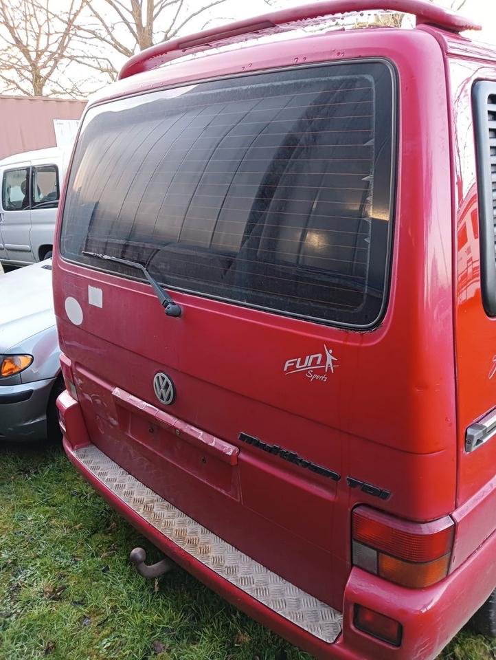 Volkswagen T4 Multivan пробіг: 597500 рік: November 1996 Diesel потужність:102 PS коробка: Manuell ціна: 2100 - Фото 2