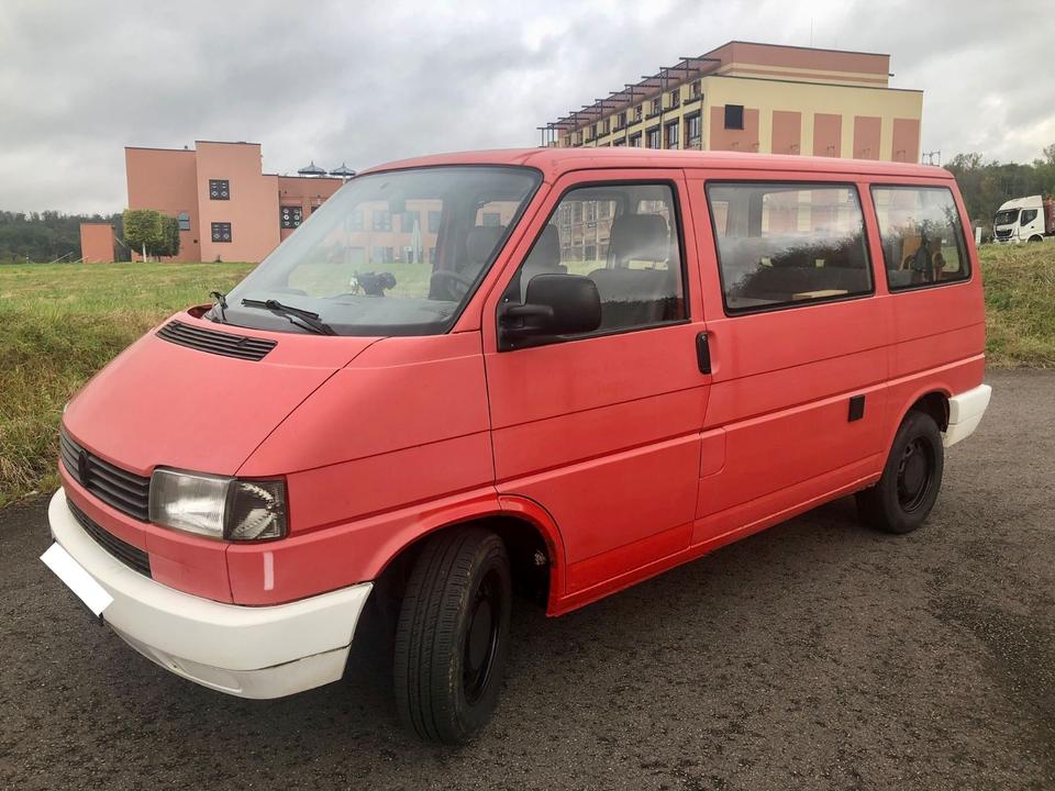 Volkswagen T4 Multivan пробіг: 217000 рік: September 1991 Diesel потужність:106 PS коробка: Manuell ціна: 3450 - Фото 0