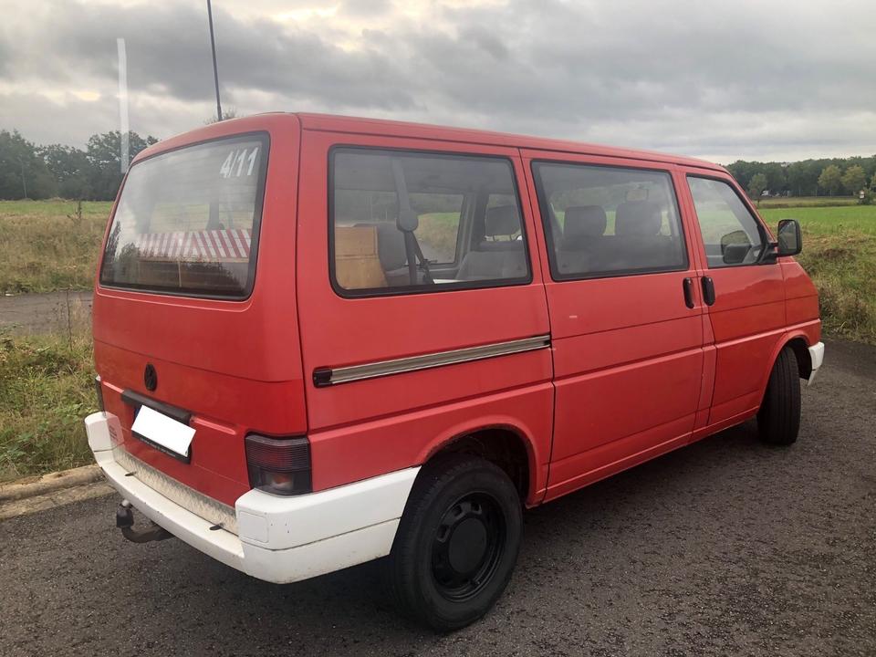Volkswagen T4 Multivan пробіг: 217000 рік: September 1991 Diesel потужність:106 PS коробка: Manuell ціна: 3450 - Фото 3