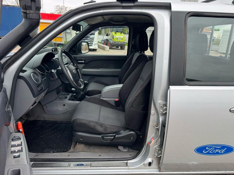 Ford Ranger Doppelkabine 4X4  пробіг: 283768 рік: Dezember 2006 Diesel потужність:143 PS коробка: Manuell ціна: 5999 - Фото 8