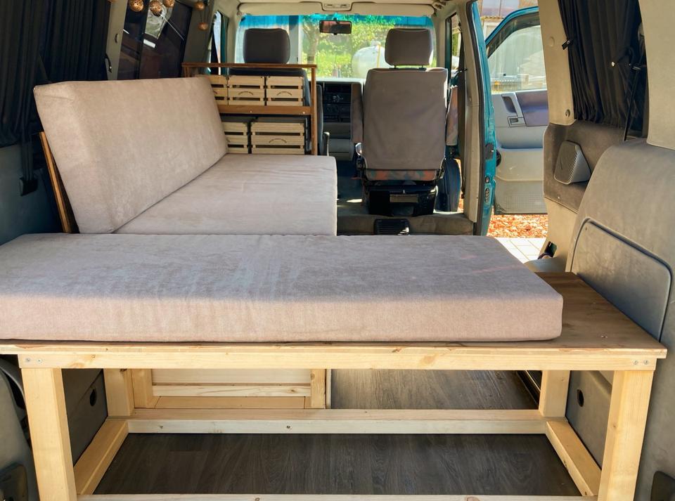 VW T4 Multivan пробіг: 350000 рік: April 1995 Diesel потужність:78 PS коробка: Manuell ціна: 3800 - Фото 8