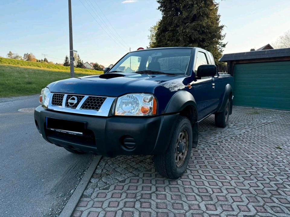 Nissan NP300 D22 4x4 пробіг: 191000 рік: Juni 2005 Diesel потужність:133 PS коробка: Manuell ціна: 5500 - Фото 1