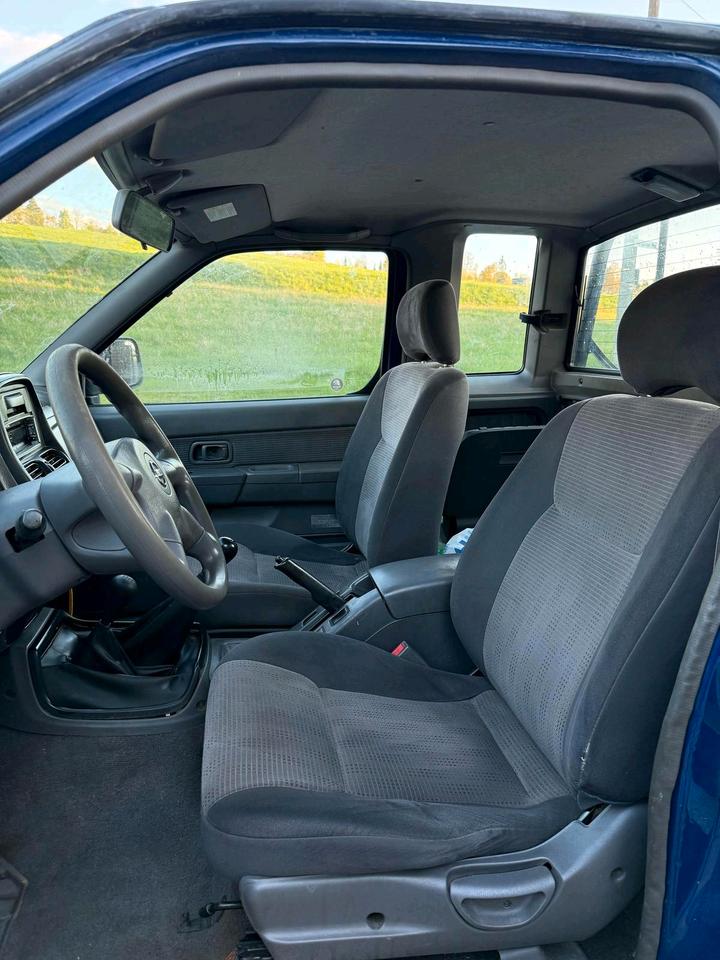 Nissan NP300 D22 4x4 пробіг: 191000 рік: Juni 2005 Diesel потужність:133 PS коробка: Manuell ціна: 5500 - Фото 7