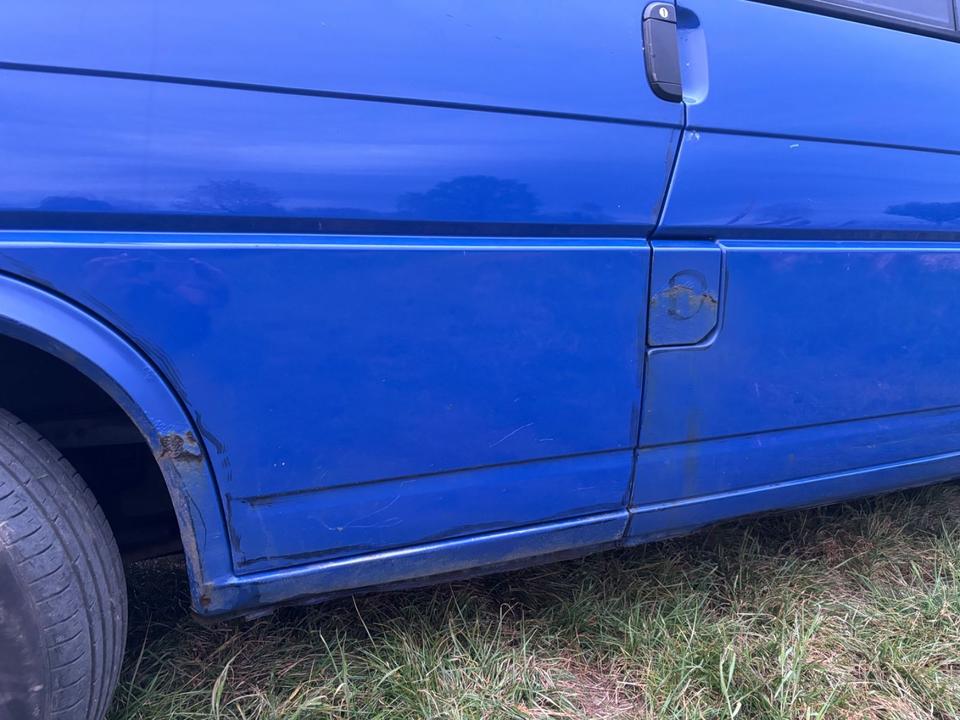 Volkswagen T4 Multivan пробіг: 455678 рік: Oktober 2000 Diesel потужність:102 PS коробка: Manuell ціна: 3999 - Фото 10