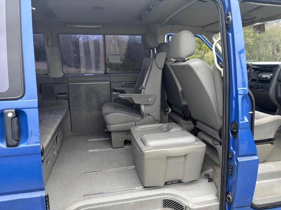 Volkswagen T4 Multivan пробіг: 455678 рік: Oktober 2000 Diesel потужність:102 PS коробка: Manuell ціна: 3999 - Фото 2