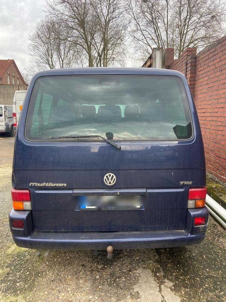 Volkswagen T4 Multivan пробіг: 367029 рік: Juni 1999 Diesel потужність:102 PS коробка: Manuell ціна: 4000 - Фото 4