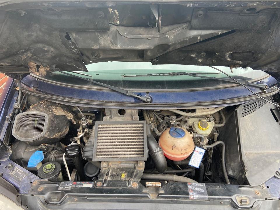 Volkswagen T4 Multivan пробіг: 367029 рік: Juni 1999 Diesel потужність:102 PS коробка: Manuell ціна: 4000 - Фото 9