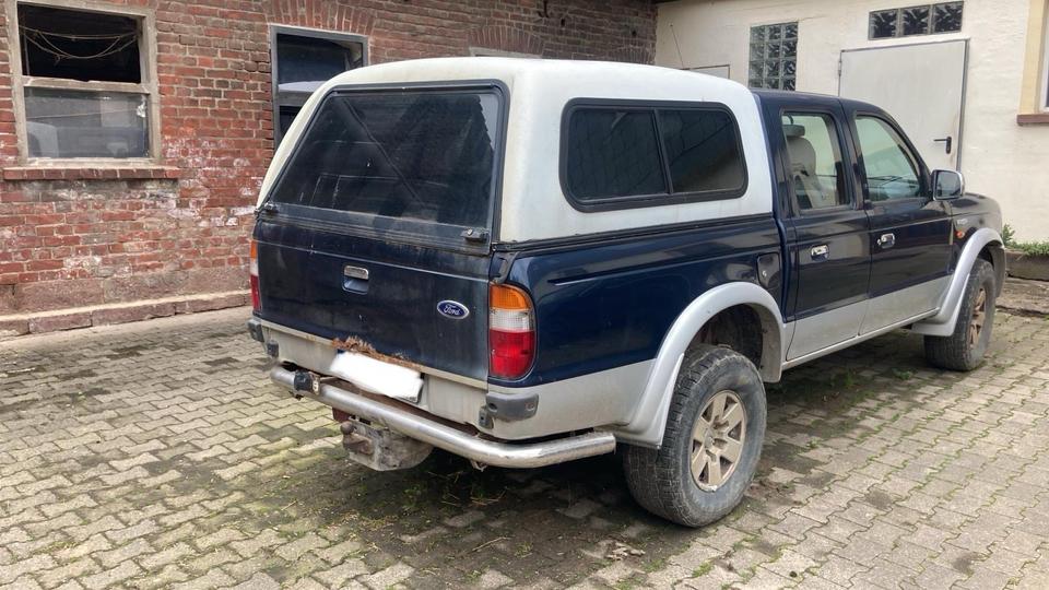 Ford Ranger 2.5 Diesel 4x4 пробіг: 210000 рік: September 2004 Diesel потужність:143 PS коробка: Manuell ціна: 4999 - Фото 3