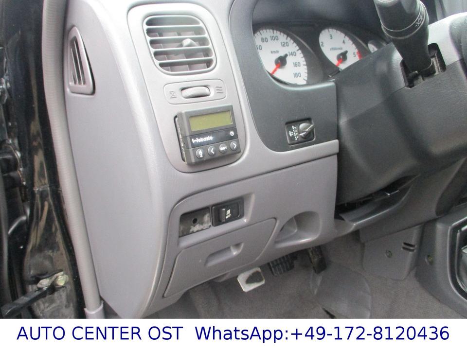 Nissan Navara Pick-up Double Cab 4X4-KLIMA-WEBASTO-AHK пробіг: 246000 рік: November 2002 Diesel потужність:133 PS коробка: Manuell ціна: 3799 - Фото 9