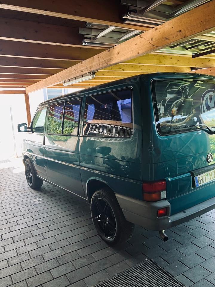 VW t4 Multivan пробіг: 470000 рік: Oktober 1994 Diesel потужність:78 PS Van/Bus ціна: 3600 - Фото 0