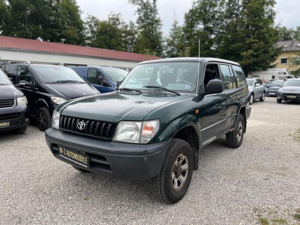 Toyota Land Cruiser KJ95 4x4 пробіг: 322000 рік: Juli 1998 Diesel потужність:125 PS коробка: Manuell ціна: 4900 - Фото 0