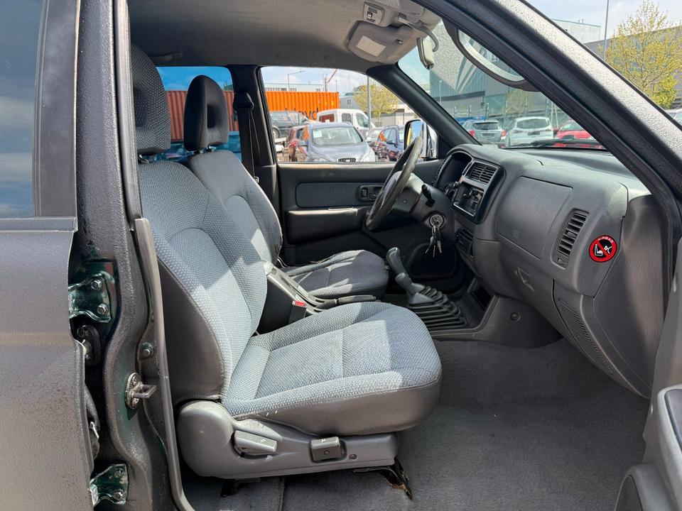 Mitsubishi L200 2.5 TD 4X4 пробіг: 270403 рік: März 2002 Diesel потужність:116 PS коробка: Manuell ціна: 4990 - Фото 10